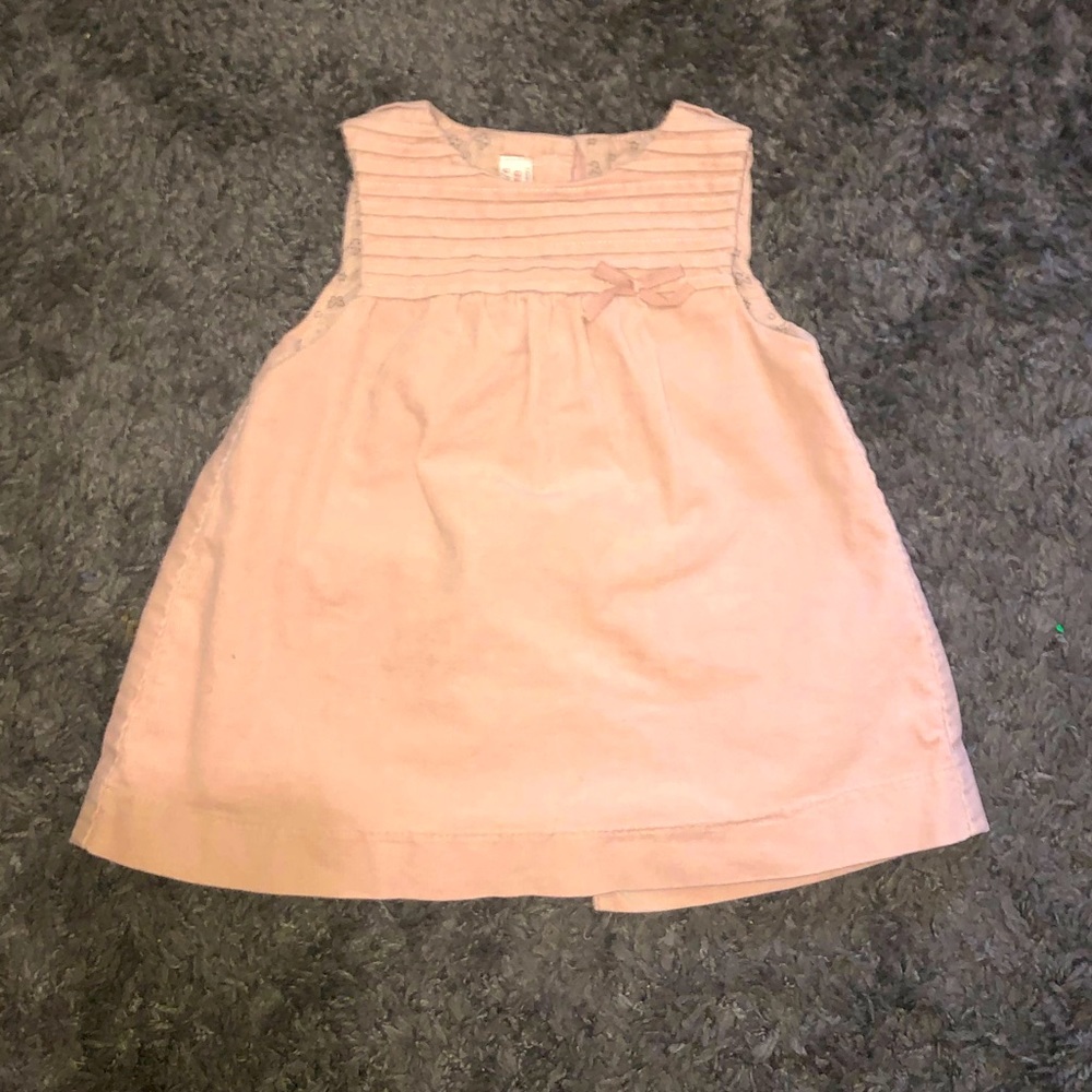 Zara Mini’s Adorable Dress for Baby!